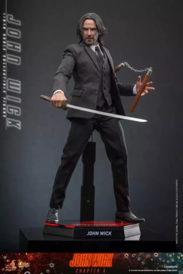 ホットトイズ　John Wick フィギュア 約30cm Amazon.com: Hot Toys John Wick: Chapter 2 MMS504 Marvel 1
