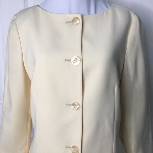 Les Copains Cream Blazer Jacket Top Size 44 / 8 US /. Medium Long Sleeve - Picture 2 of 14