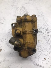 Cat Caterpillar D315 D-315 Diesel Engine pump 5F233 5F-233