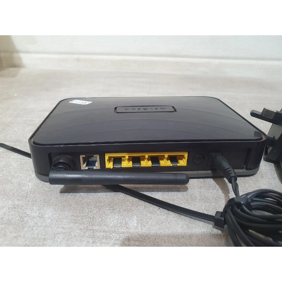 Netgear DGN1000SP ADSL Modem Router Black Wireless 4x Ethernet Ports w/ Adapter - Image 4 of 4