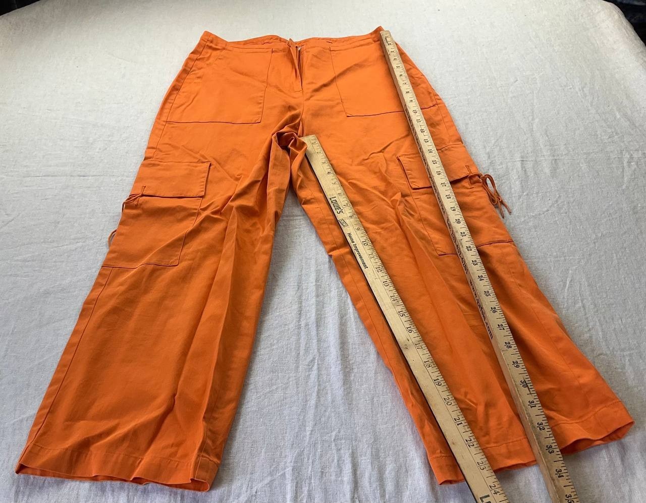 Tommy Bahama Pants Womens Size 4 Orange Cargo Pockets Straight Cropped Capri