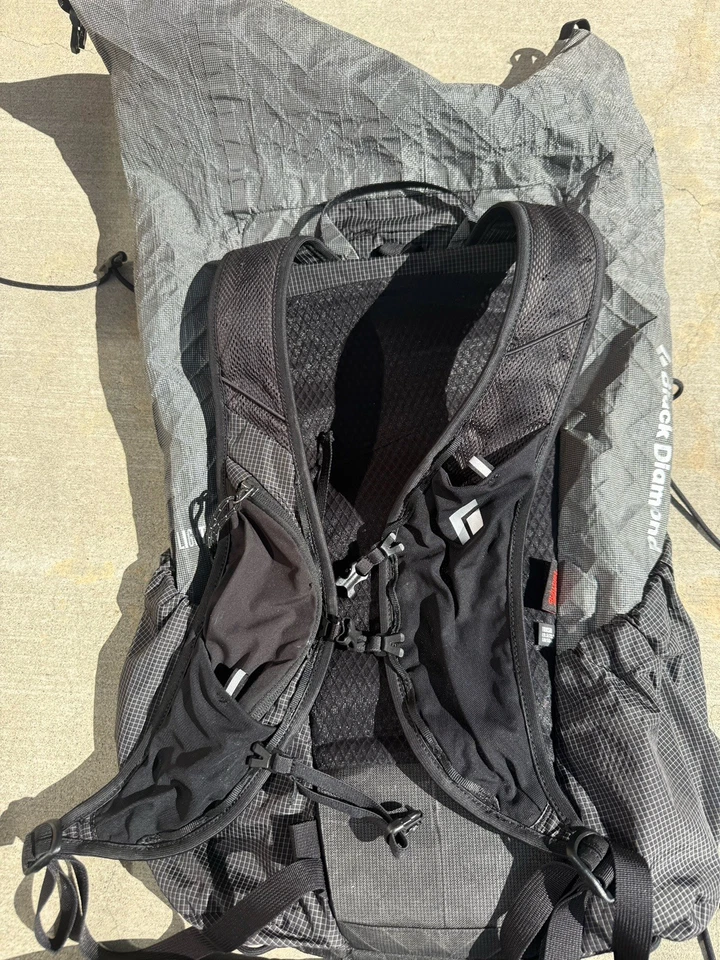 Black Diamond Beta Light 30 - Ultralight Backpacking Backpack - L/XL - Image 3 of 4