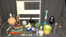 LOT DIVERS BROCANTE FOND DE TIROIR dont cendrier lampe monnaie, poisson en verre