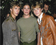 * TAYLOR HANSON * signed 8x10 photo * HANSON *COA *