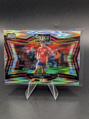 Lamine Yamal 2024-25 Panini Select FIFA Field Level Flash Prizm Spain