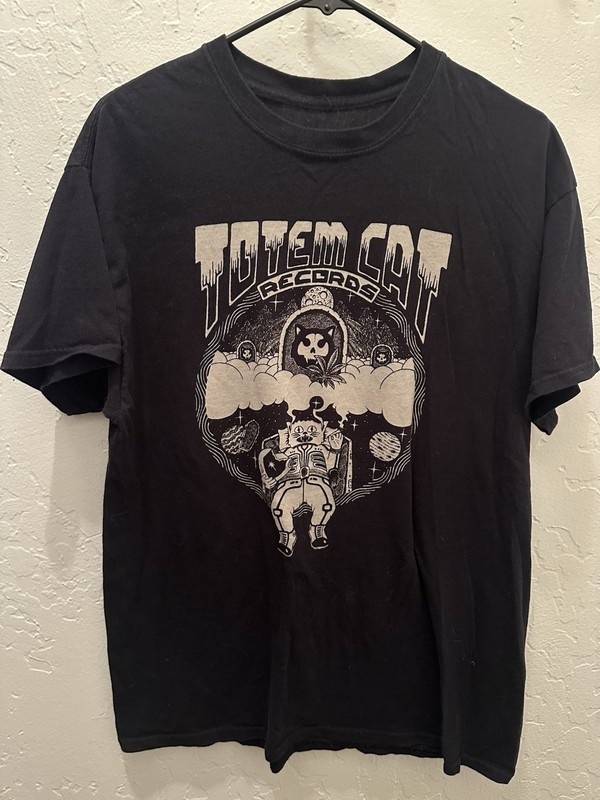 Totem Cat Records Shirt (L) Doom Stoner Metal Dopethrone Sleep Black Pyramid Yob