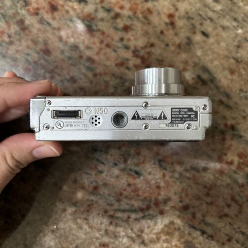 Sony Cybershot DSC-W80 Digital Camera 7.2 MP NEW Batteries & Charger š„ - Picture 3 of 11