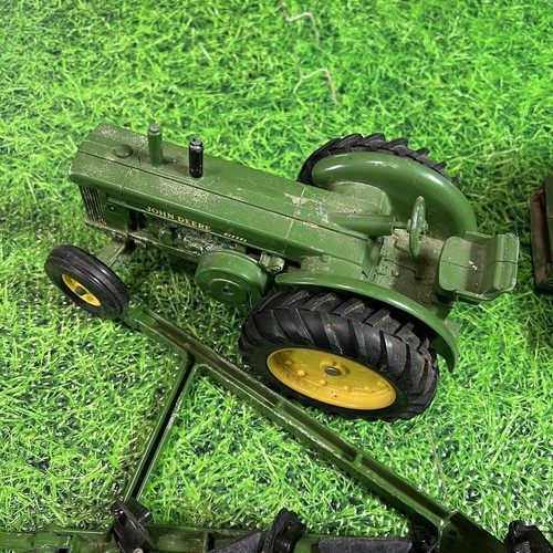 Ertl John Deere 9500 Combine Harvester, John Deere Tractor And Accessories - Picture 8 of 10