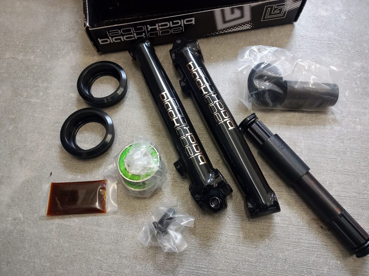 BMX Crank Black Label Mirraco 175mm Bearings Mirra Cycling BMX Crank Black Label Mirraco 175mm Bearings Mirra Cycling