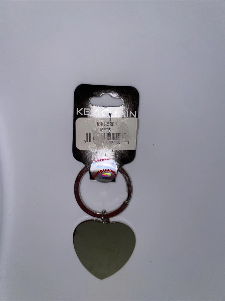 MLB Mets Heart Shaped Key Chain - Image 3 of 3