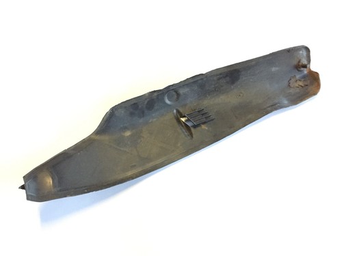 VW Polo 9N Abdeckung Kotflügel Verkleidung 6Q0821111A Radschale Spritzschutz