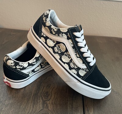 Vans Old Skool Glow In The Dark Skulls Black White Lace Up  display picture 2