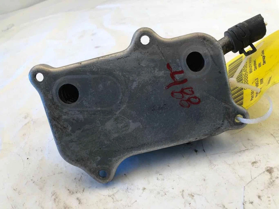 2006 MERCEDES BENZ CLS500 5.0L Engine Motor Oil Cooler OEM - Image 3 of 4