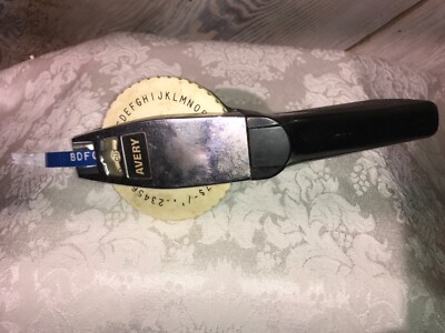 Vintage Avery Label Maker 3/8  & 1/2  black handle   ...z2