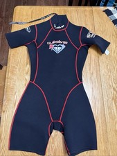 Quick Silver Black And Red Wetsuit Size 12