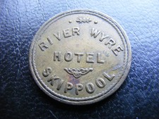 T513 Lancashire Skipool River Wyre Hotel 2d Pub Token 25mm brass