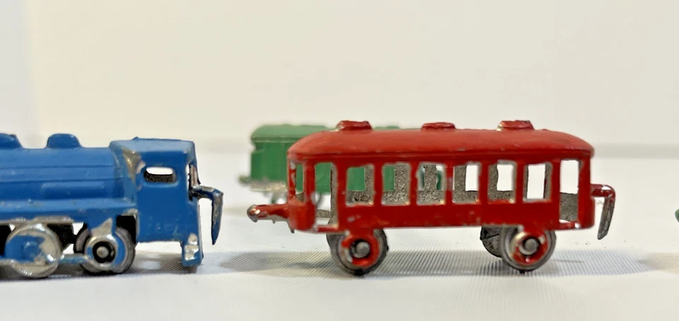 Juego de 10 piezas de tren de juguete de metal fundido a presión Midgetoy vintage Foto 3 de 4