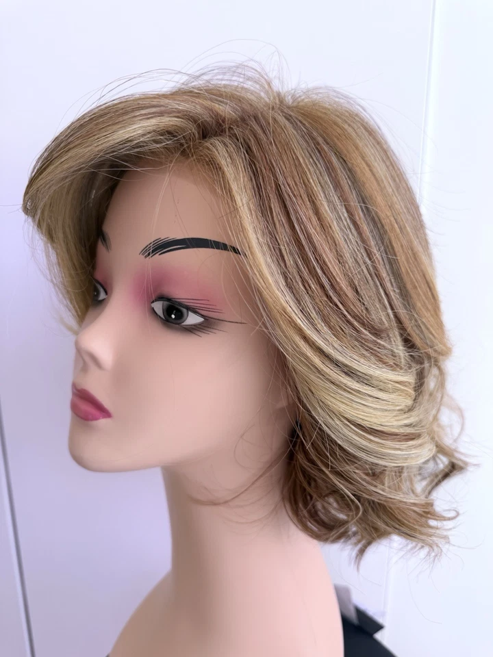 Flirt Alert de Raquel Welch RL29/25GOLDEN RUSSET Foto 2 de 4