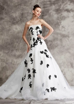 Einzelstück I HBH Brautmode Brautkleid Hochzeitskleid in Ivory/Schwarz - Bild 1 von 4