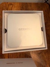 GEEKOM Mini PC A9 MAX AMD Ryzen AI 9 HX 470 32GB DDR5 2TB SSD AMD Radeon 890M