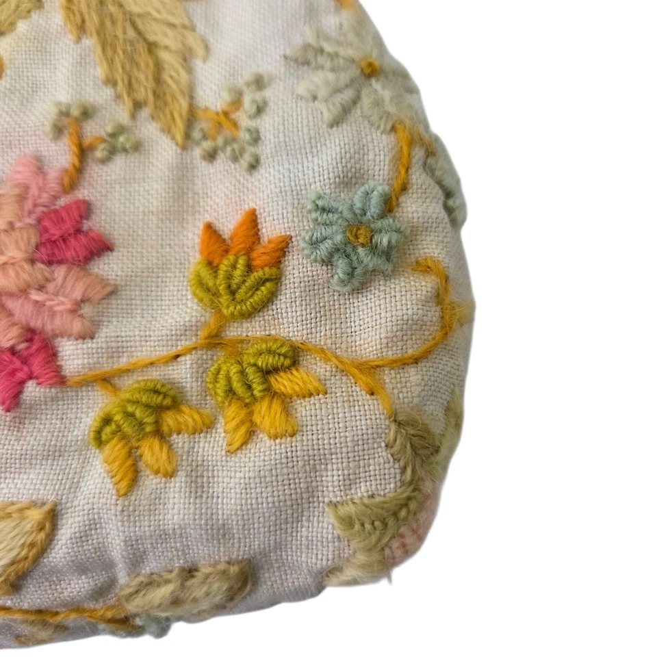 Cartera de lino crewel jacobea vintage con correa de cadena dorada diseño floral y enredaderas  Foto 4 de 4