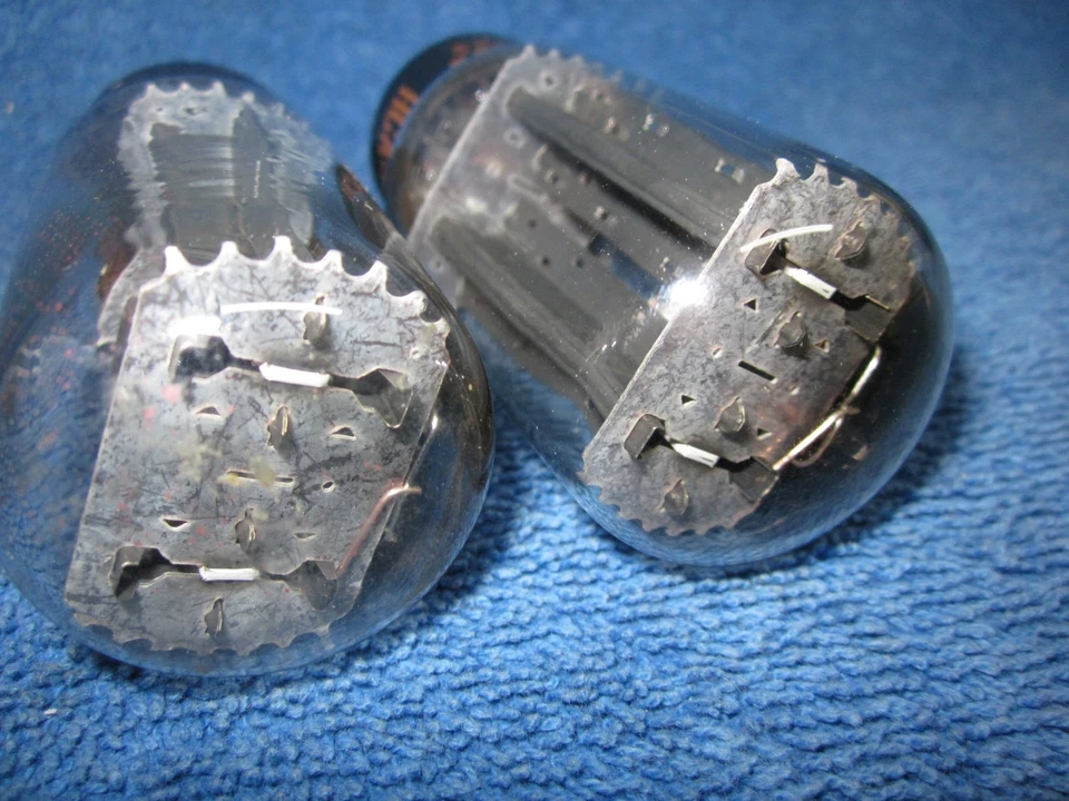 Par de tubos rectificadores RCA tapa transparente 5U4 GB placas negras 1961/1962 PROBADO 5U4 Foto 2 de 3