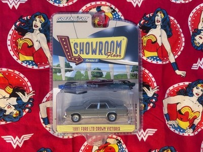 2024 GREENLIGHT SHOWROOM FLOOR SERIES 6 1991 FORD LTD CROWN VICTORIA RAW CHASE