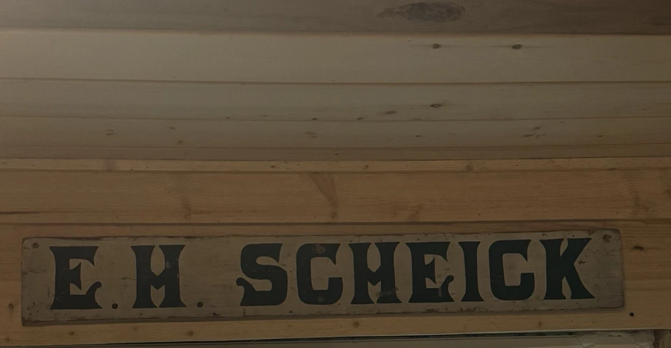 原始阿米什手绘标志。 民间艺术木材。 手工制作 — 第 2/3 张图片