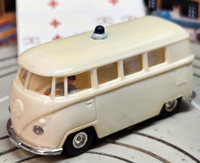 Faller AMS ~ VW Bulli Krankenwagen mit Blinklicht, 60er Jahre Spielzeug #EBS1588