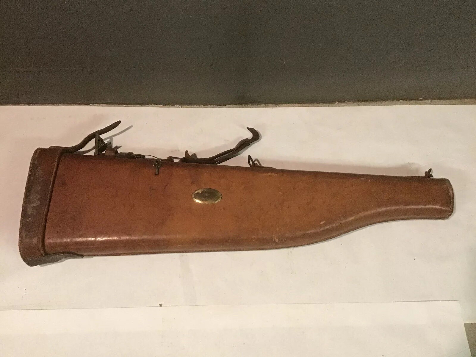 KENNEDY BROS ARMS CO VINTAGE LEGOMUTTON HARD LEATHER GUN CASE 31