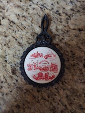 Williamsburg Virginia Hanging Trivet Made in USA