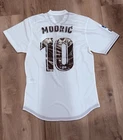 Luka Modric Signed Auto Jersey Beckett COA Soccer fC Real Madrid