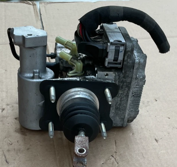 Conjunto de bomba de freno Toyota Prius V 2012 2017 ABS 47270-47030 Foto 2 de 4