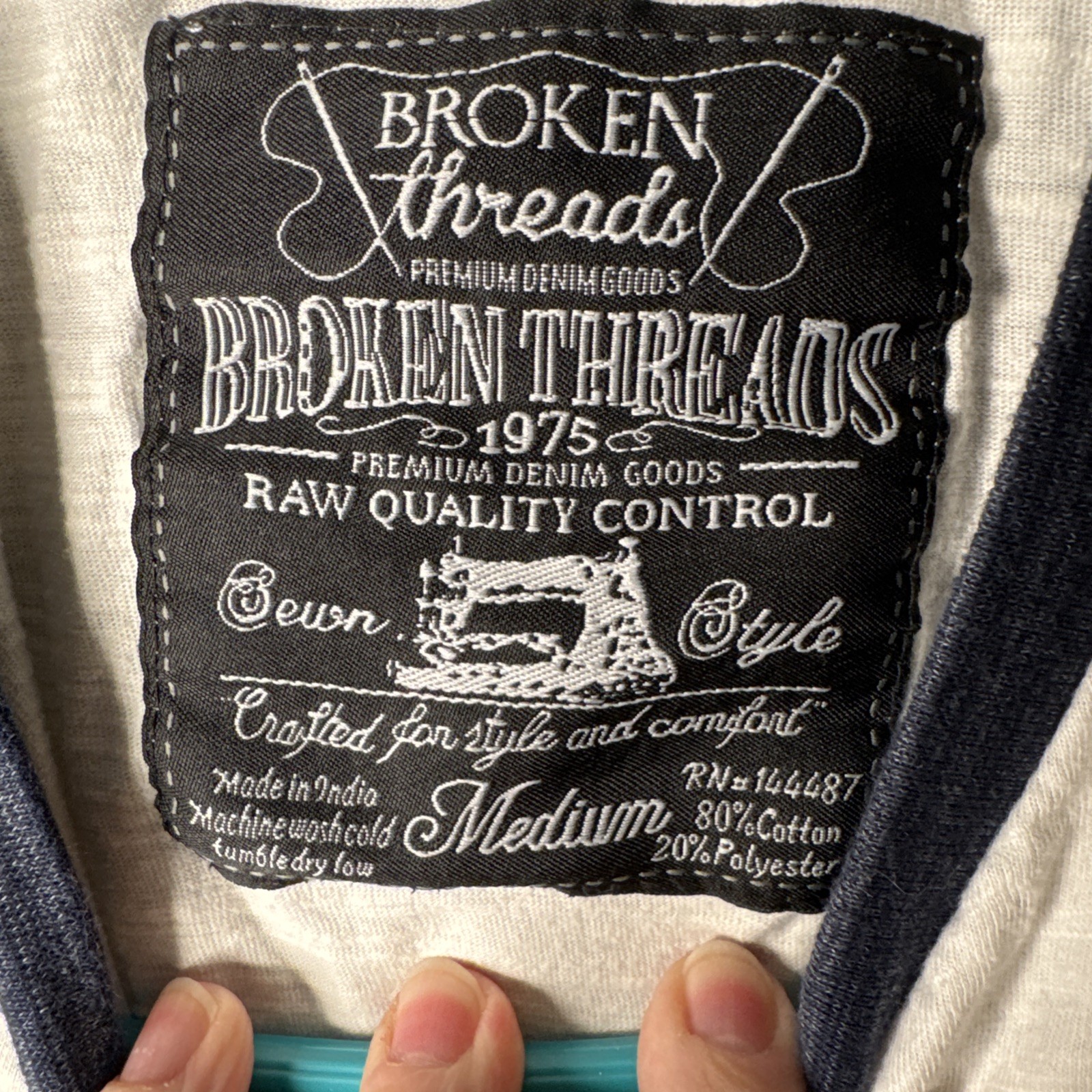 broken threads shirt Size Medium - image 3