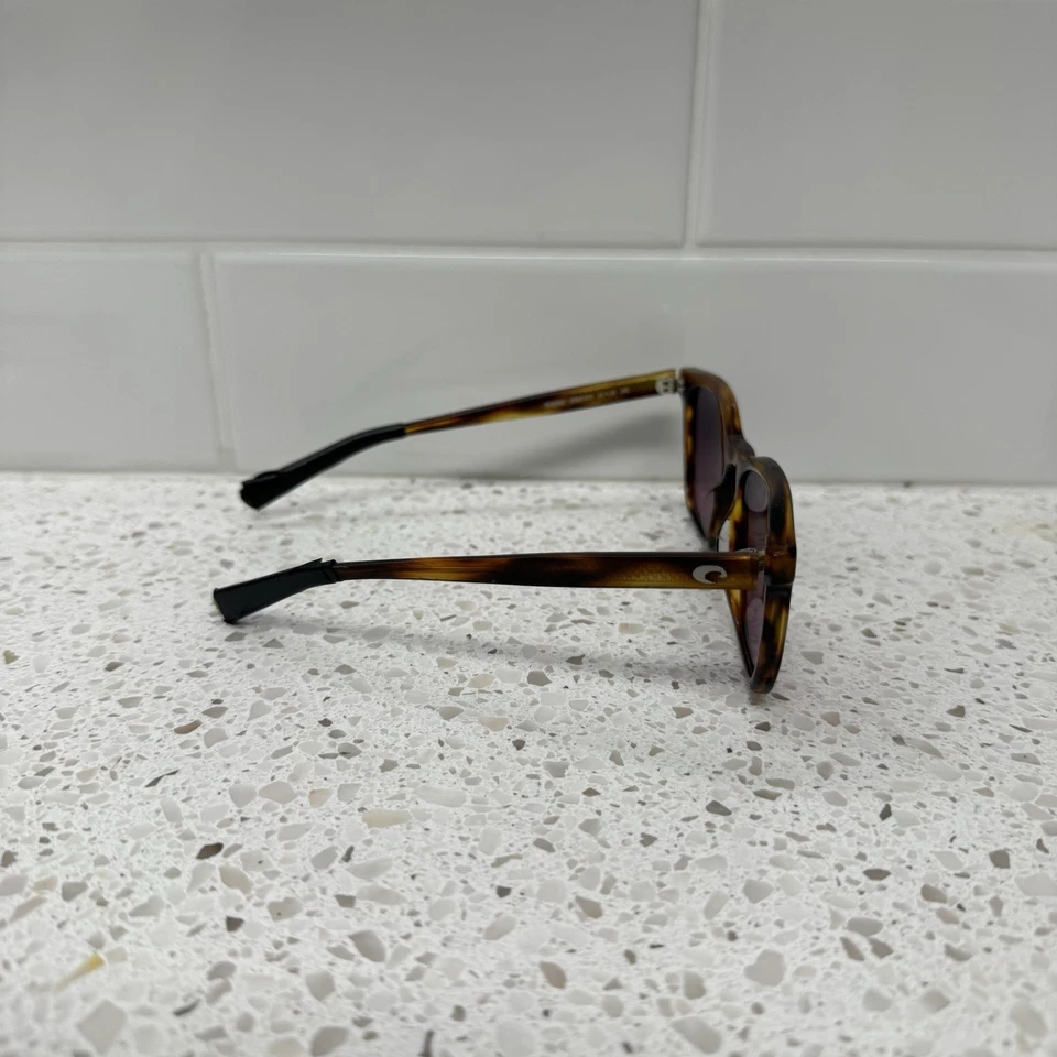 GAFAS DE SOL POLARIZADAS COSTA SULLIVAN MATE TORTUGA ROSA DEGRADADO 580G 53-19-140 Foto 2 de 4