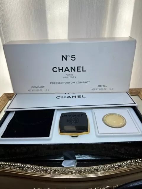 Chanel No 5 perfume pressed extrait set. Vintage 1990. Sealed