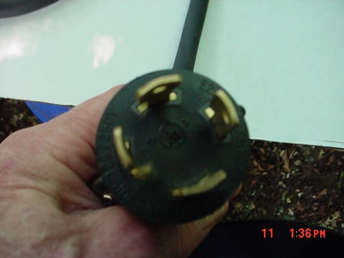 AC Works L1430F520-05BK 5 foot L14-30P 4 Prong 3A Locking Plug to 4 15/20A Plug - Picture 4 of 7