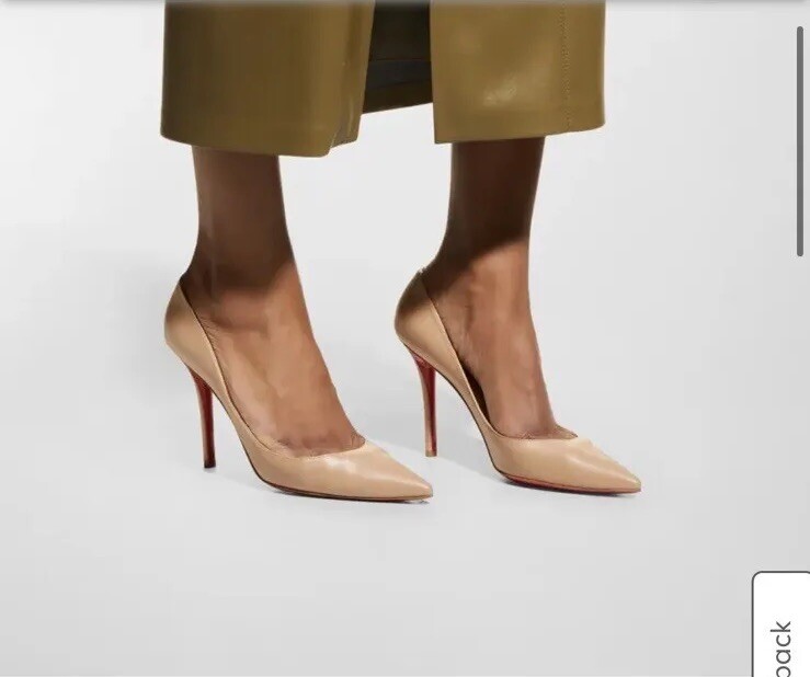 CHRISTIAN LOUBOUTIN | NEW NIB Apostrophe Pumps 100 Nappa Nude Size