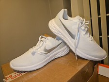 Brand new white nike revolution 6 nn size 9.5 (Box no lid) 