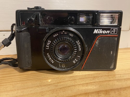 Nikon L35 AD AF 35mm Compact Film Camera ISO 1000 - Picture 2 of 5