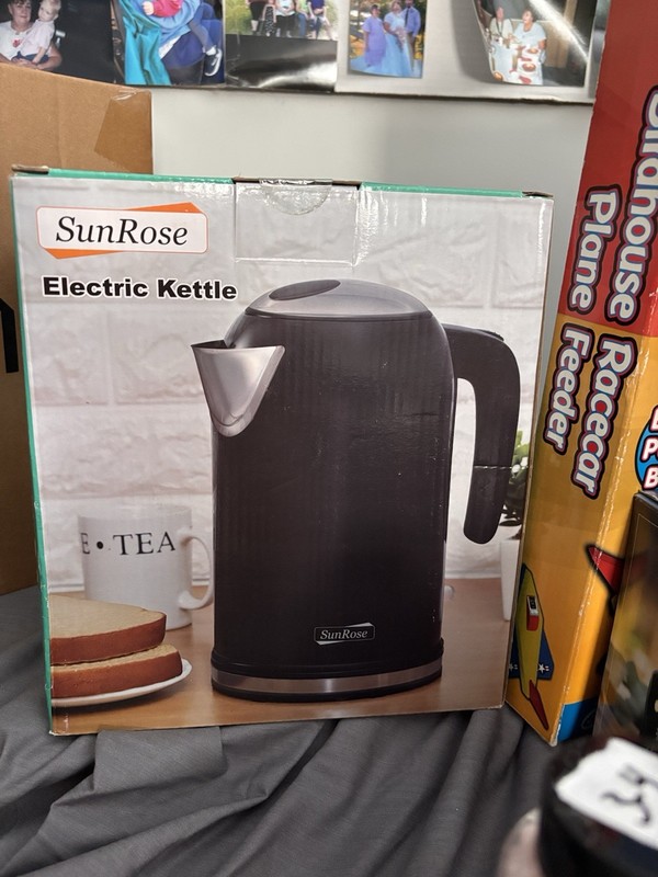 SunRose Electric Kettle Black And Silver Brand New In Box  - Never Used