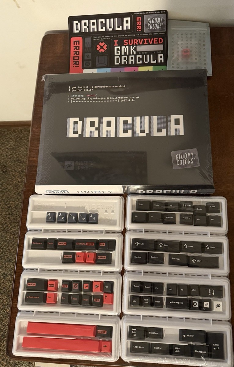 ​【希少・新品未開封】GMK Dracula V1 (R1) Base Kit GMK Dracula R1 Base Kit + Err Kit + Nightmode Kit + Red RAMA Err