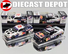 SVG CONNOR ZILISCH 2025 WEATHERTECH/ RED BULL 2-CAR COMBO 1/64 ACTION