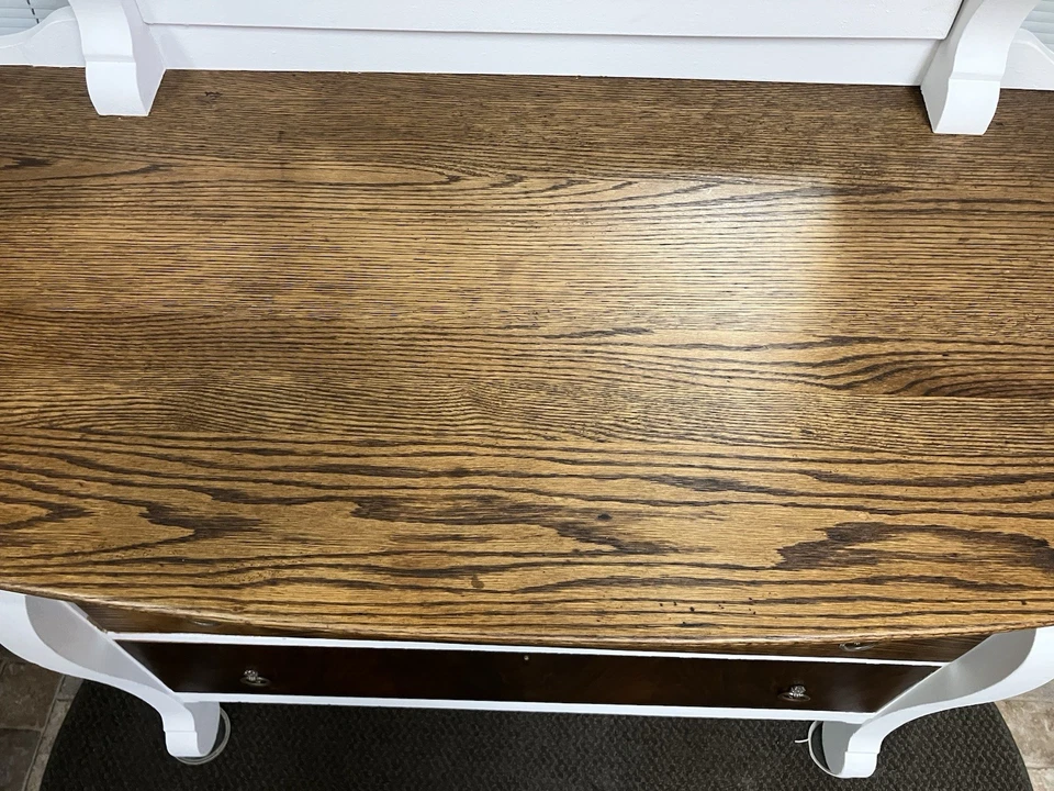 Cómoda antigua simplemente impresionante anterior a la década de 1940 con espejo giratorio era de la Segunda Guerra Mundial  Foto 4 de 4