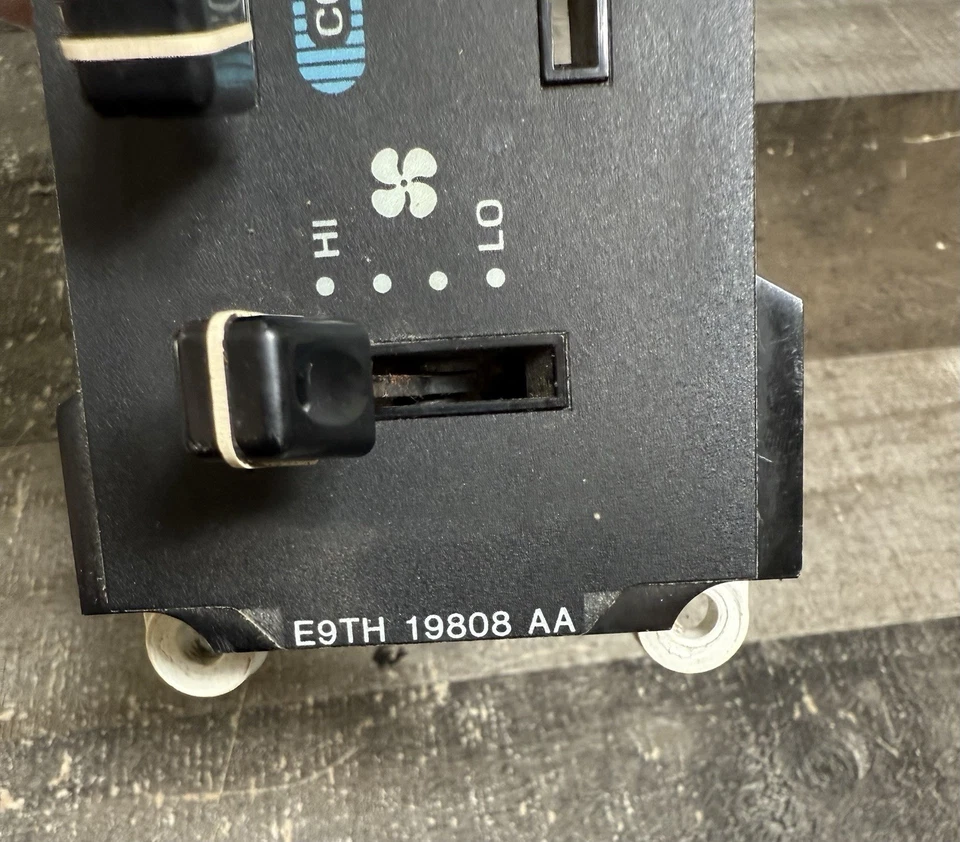 1988 - 1991 年福特 F150 F250 F350 气候控制空调除霜热温原始设备制造商 — 第 2/4 张图片