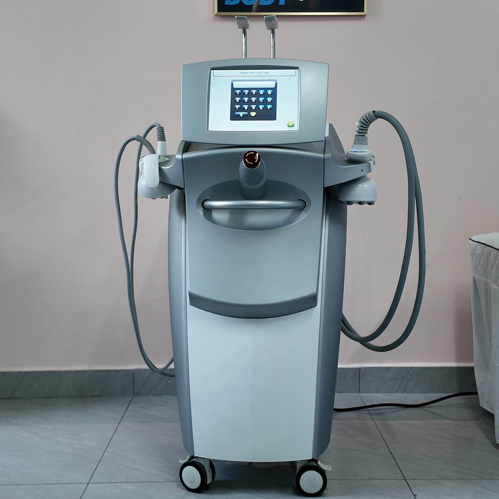 Venus Legacy Skin Lifting Fat Removal Body Slimming Cellulite Treament Machine