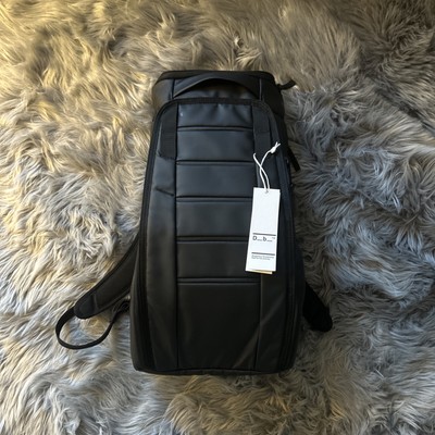 D_b_ Backpack Rucksack Black Men's Women's 1000174004901 blk Hugger Backpack 20L