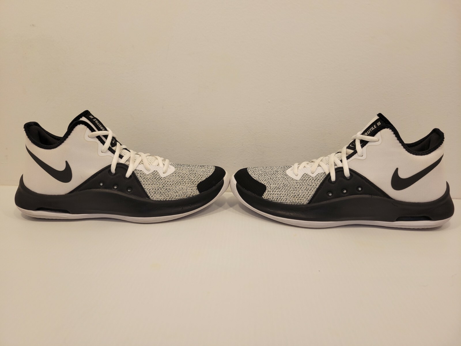 nike air versitile iii mens basketball shoes
