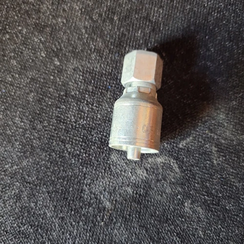 FQ13K-04-14 1/4" to 7/8" Female Metric Swivel Universal Seat, K Series