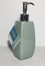 Brand New Bed bath and Beyond Lotion / Soap dispenser Aqua lotion dispenser